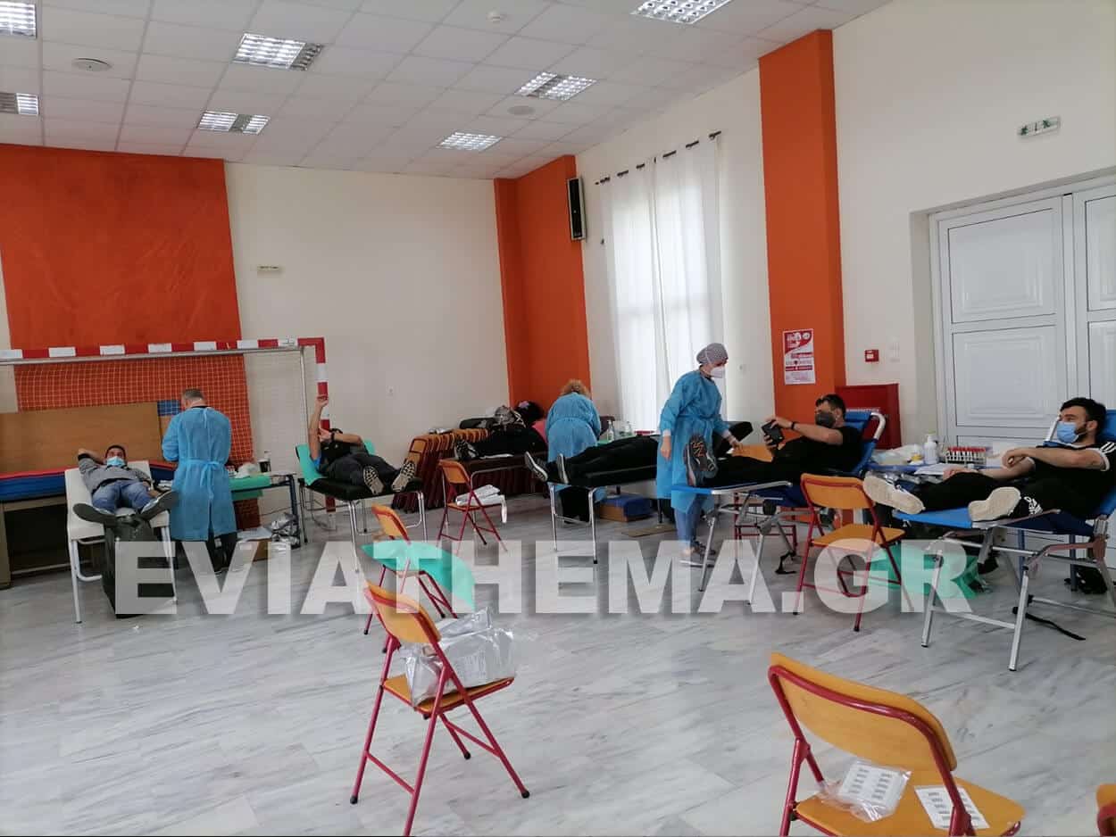 Μεγάλη είναι η προσέλευση των πολιτών στην 11η εθελοντική αιμοδοσία του Δήμου Διρφύων Μεσσαπίων