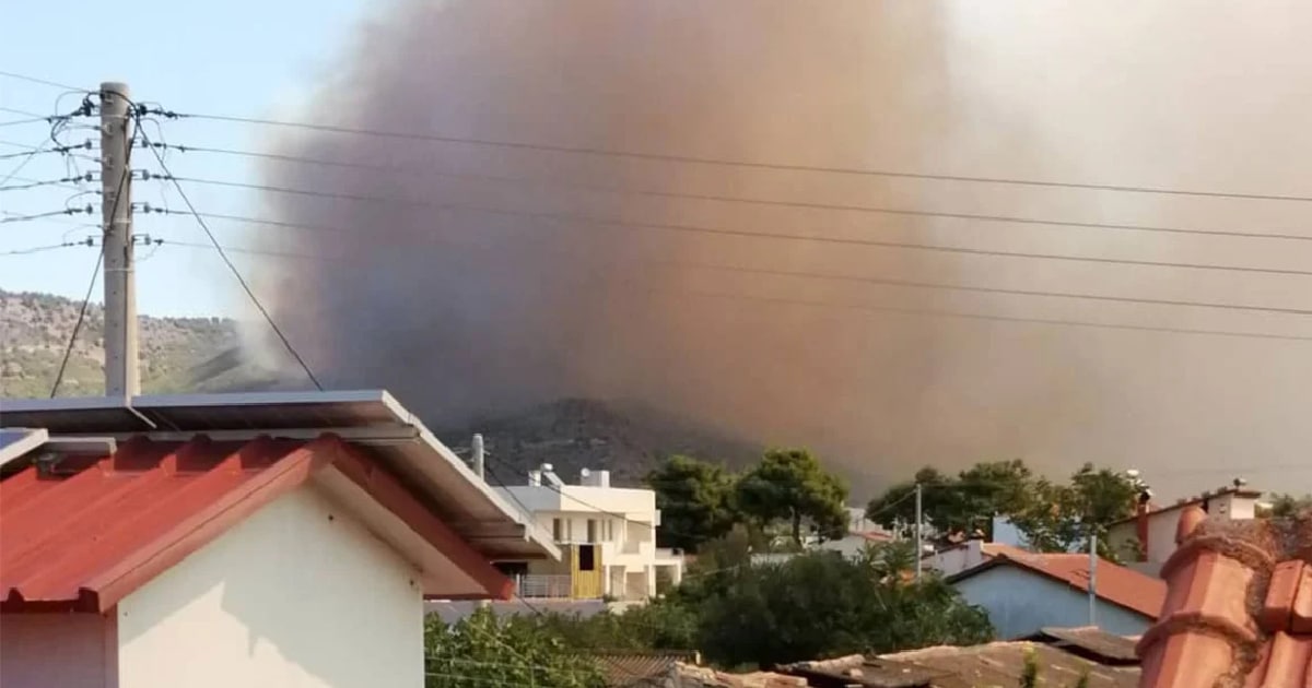 Φωτιά στη Νέα Πέραμο: Έκλεισε η Εθνική